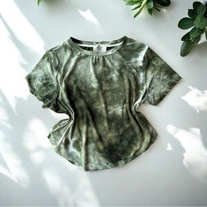 Anthropologie Lili’s Closet Green & White Tie-Dye Shorts Sleeve T-Shirt